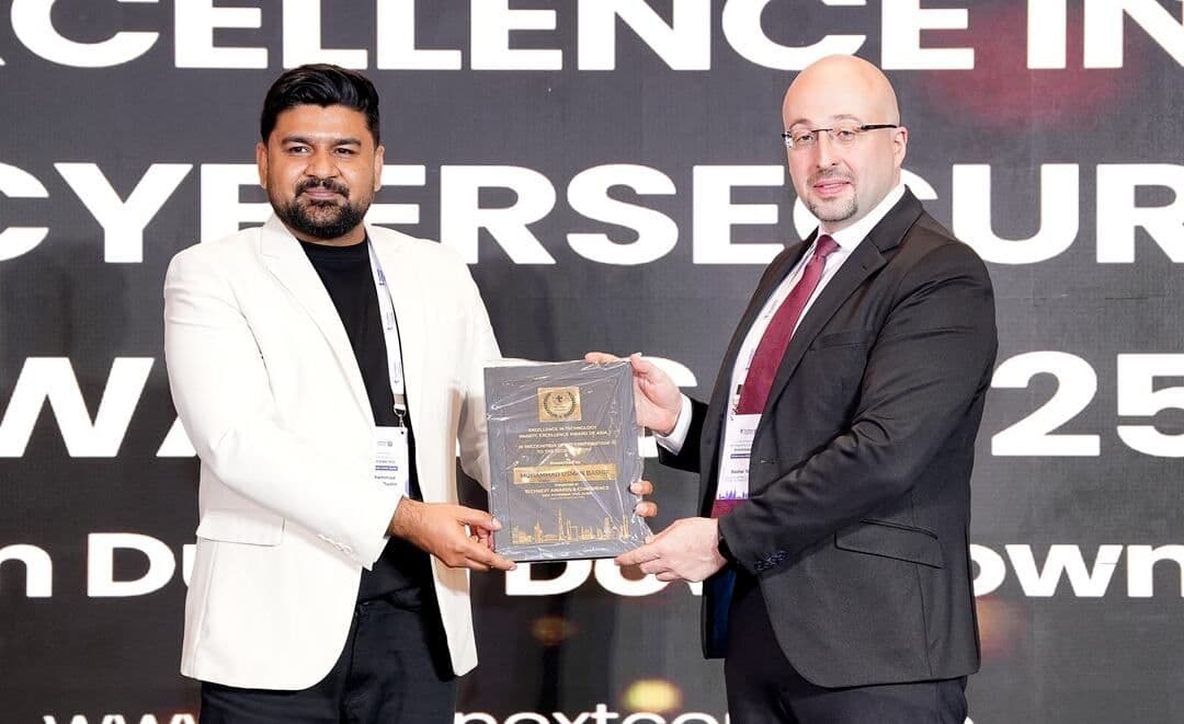 Muhammad Usman Bashir Receiving “WebRTC Excellence Award of Asia – Leader.”